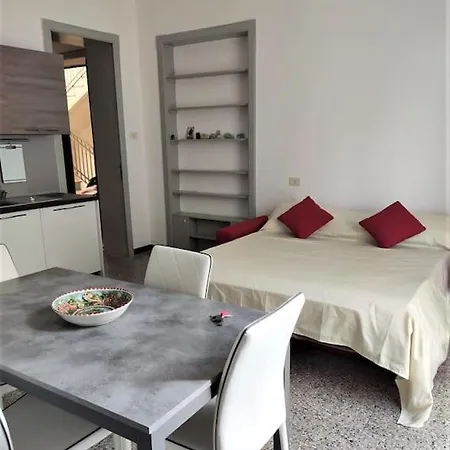 Mare E Monti Apartment *