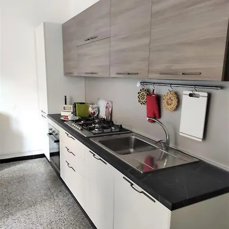 Mare E Monti Apartment *